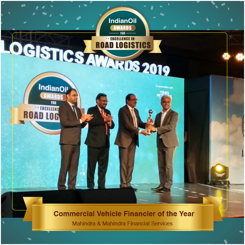 IndianOilcl's tweet photo. Mahindra &amp; Mahindra Financial Services wins the 'Commercial Vehicle Financier of the Year' award at #IndianOilAwards. https://t.co/Bo3Cx66N3V