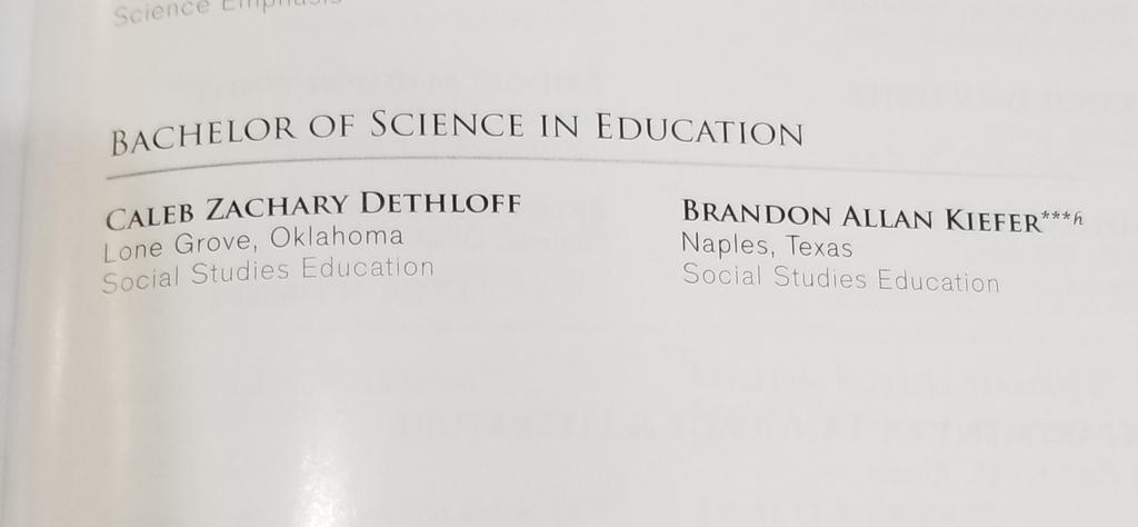 DethloffRoger's tweet photo. Graduation day! So proud of my boy and nephew! https://t.co/tYoa0I3nwF