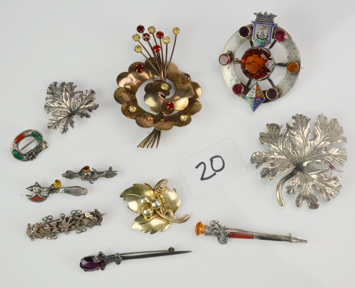 BunchAuctions's tweet photo. Selection of Items in our upcoming April 27th Spring Classic Auction doors open at 8AM auction begins at 9AM. View items at https://t.co/ecSoZIYT0W https://t.co/bQRIiQB3JA