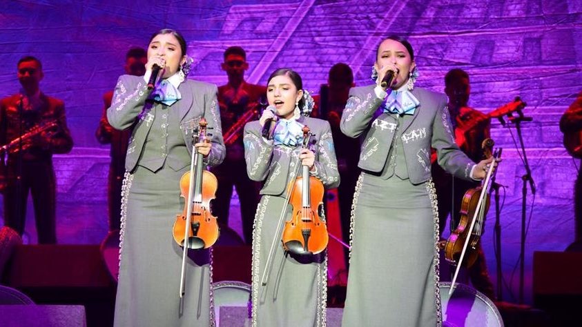 PuebloWarriors's tweet photo. #Congratulations to our very own #MariachiAztlan for winning the 2019 @TIMCArizona Student Showcase last night! That’s #SIX in a row! We are so proud of you! 👏🏻 https://t.co/bo8MhZvNpS