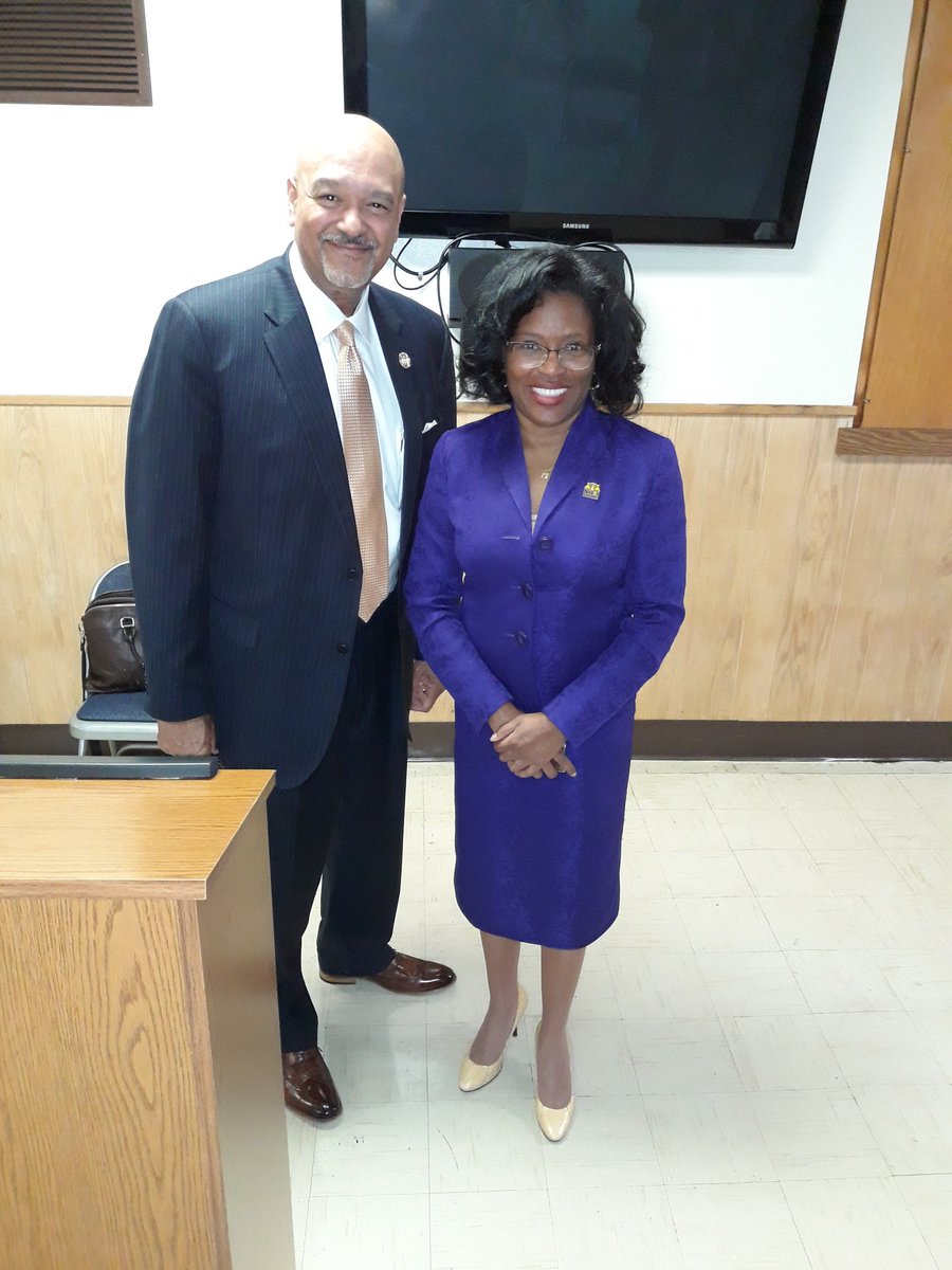 NJSocActionDST's tweet image. As @NJ_ISJ NJ Counts Project Dir., I've been Train-the-Trainer with @njnaacp leaders. #Census2020 outreach begins now to make sure NJ keeps its political reps in DC, and receives all its federal funding! So far, Perth Amboy, Paterson, and Passaic branches say #CountMeIn.