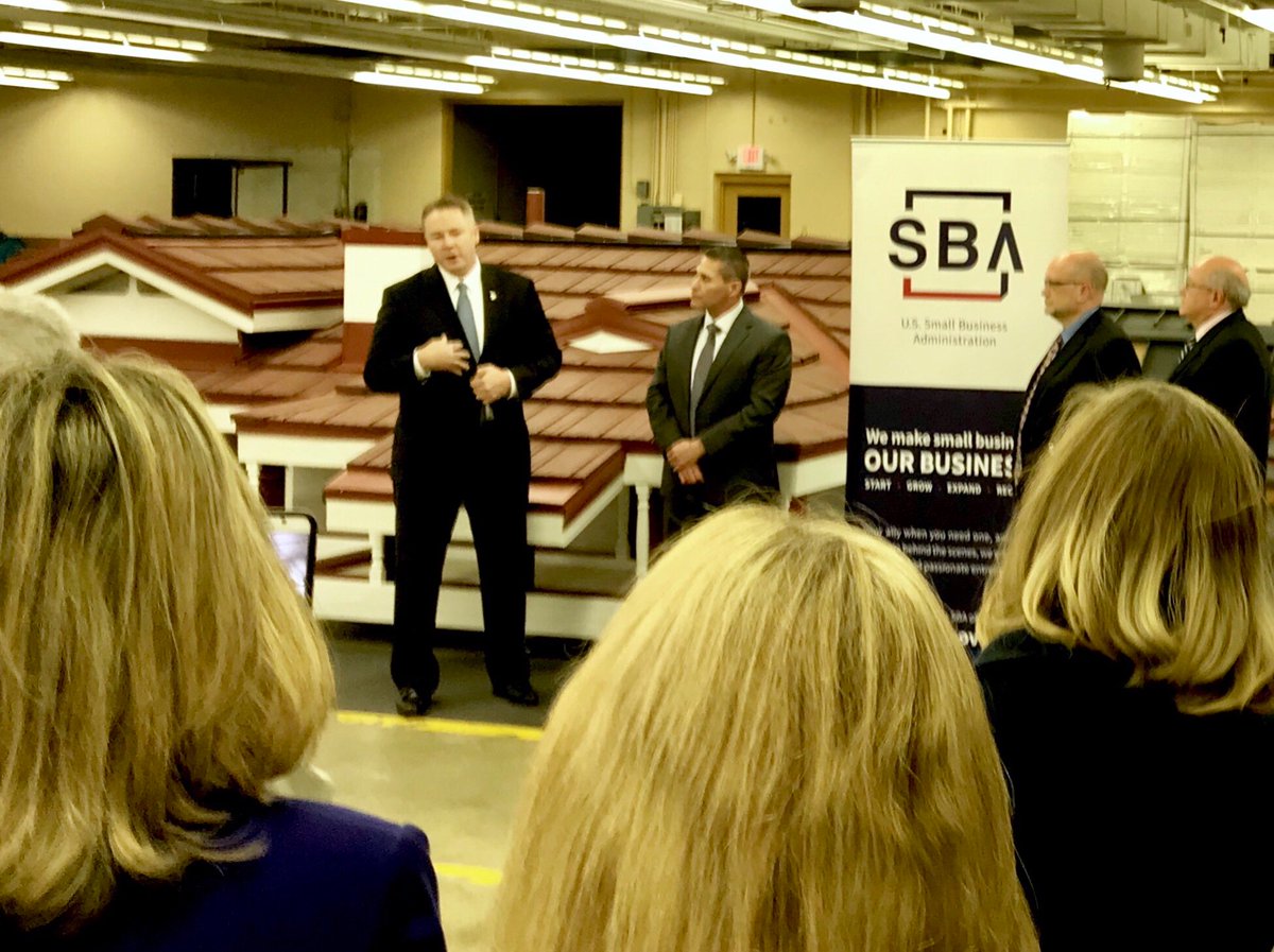 With a background in #smallbiz, Congressman <a href="/WarrenDavidson/">Warren Davidson 🇺🇸</a> spoke about the importance of resources &amp; advocates to create an atmosphere for entrepreneurs to grow &amp; thrive. He then recognized @Isaiah_ind for being a community leader.