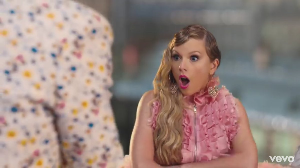 jastinriveraaa's tweet image. how to get my heart? ⬇⬇⬇
#TaylorSwiftMe #TaylorSwiftIsBack