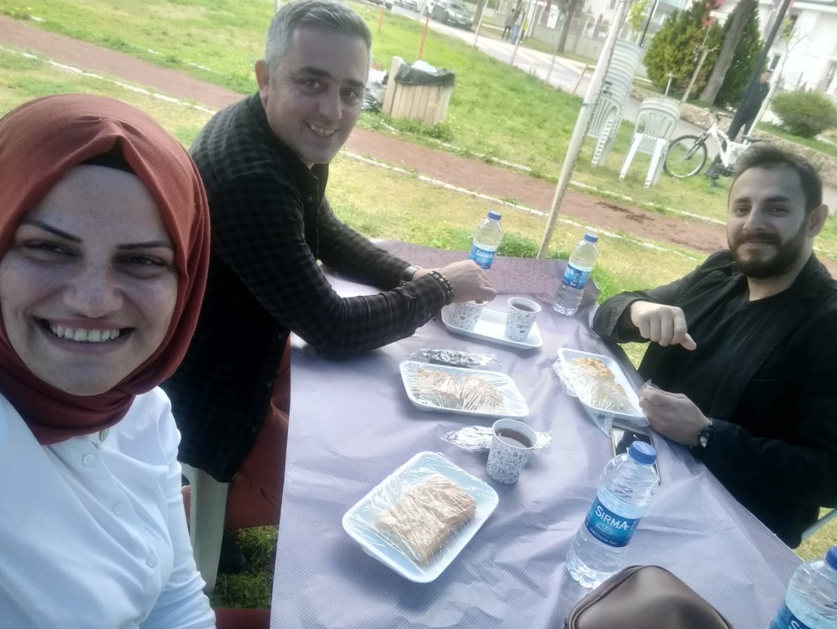 KONGEDorg's tweet photo. Kırmızı Çizgi Koleji’nin düzenlemiş olduğu geliri Çocuk EsirgemeKurumu’na bağışlanan “Hayat Mutluluğa Mutluluk Çocuklara” etkinliğine Konged olarak katkıda bulunduk. 
Emeği geçen tüm ekip arkadaşlarımıza teşekkür ederiz.

#KongedOrg
#Bendevarım https://t.co/IgNDQKH5Vg