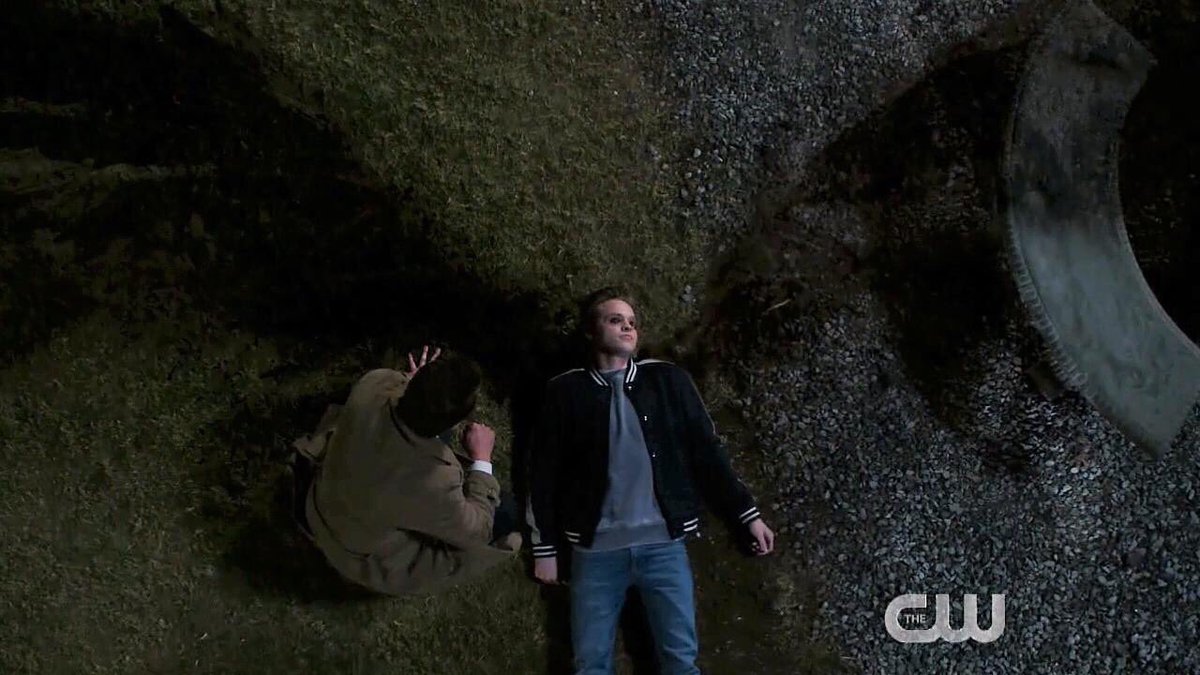spn_fan_page's tweet photo. #TheFinaly #Jack #Castiel #RIPJack #Gun https://t.co/cG3QLrBHex