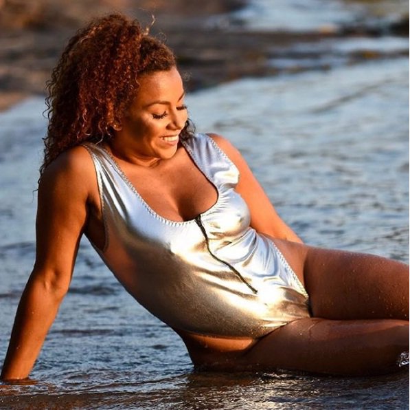 GentlemensZone's tweet photo. Wooooooow! Bella! @missdelgado #Hermosa #Sexi #SilverMonokini #MonokiniPlata #Spandex #Latex #Pvc #MetalicMonokini #MonokiniMetalico #Bikini 😊🥰😘😍 https://t.co/cXo1yKqbye