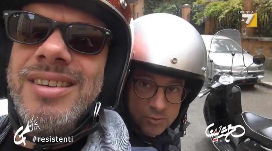 welikeduel's tweet image. Il giro in vespa di un 25 aprile di quattro anni fa

#resistenti #propagandalive