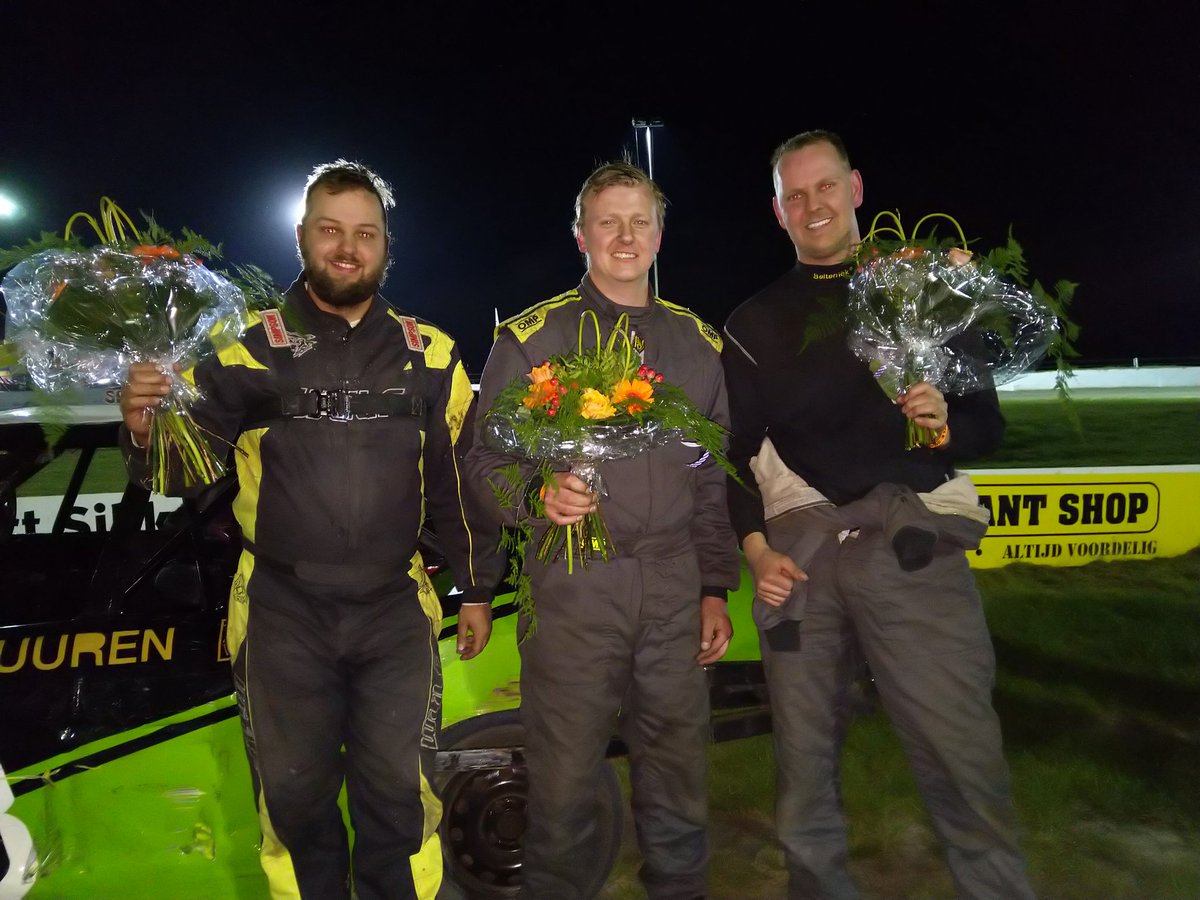 RaRaRacing's tweet photo. #KingsNight winners Saloons #KB19
#FACautocross #Blauwhuis https://t.co/0fNf9W3EmB
