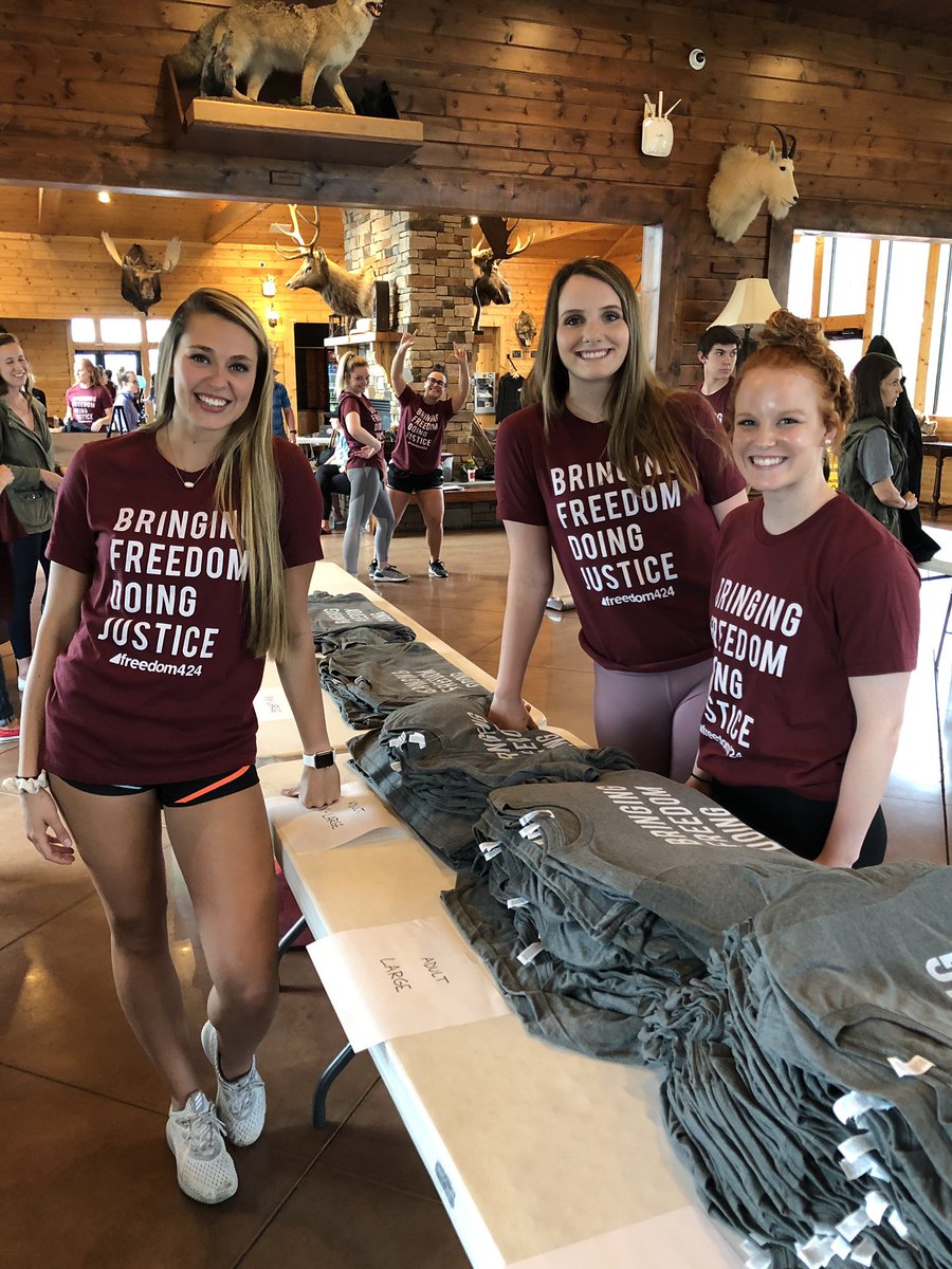 Lynchburg_vb's tweet photo. ULVB is volunteering with @freedom424 tonight! Stop by @lmsnowflex to register for tomorrow’s 5k! Support @freedom424 ‘s amazing mission! https://t.co/rj8p6G5EiT