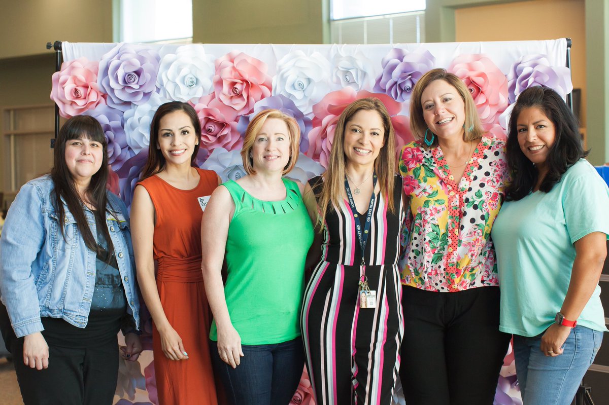 LopezMSPTA's tweet photo. Volunteer Appreciation Luncheon! Thank you Lopez Admin for giving your volunteers a first-class experience. @LopezPanthers
#theNEISDway #rootEDLopez https://t.co/9RcW15Soob