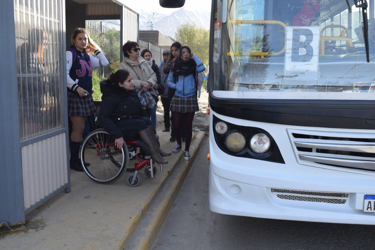 Hoy #PidolaPalabra 21 horas por la <a href="/TVPFueguina/">TV Pública Fueguina</a> Accesibilidad en el transporte público. <a href="/tomibertottook/">Tomás Bertotto</a> <a href="/Pino_Ush/">Juan Carlos Pino</a>