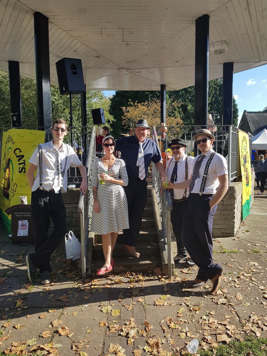 Harlemrhythmcat's tweet photo. Look out #Bath The Cats are back in town. We are @TheHuntsmanBath tonight. 9pm on for some roof lifting Boogie Woogie. It’s always a party in Bath.
@BathGigs @bathindiechat https://t.co/5aC4sHXYnI https://t.co/DWhwhDeEGa