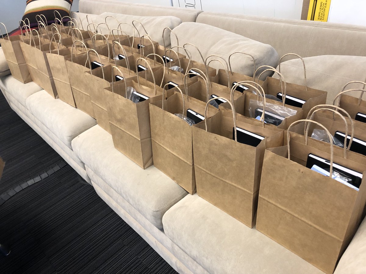 LazzaroChris's tweet image. Almost time for the #austin #ibmcloudgarage #birthdayparty Happy number five!