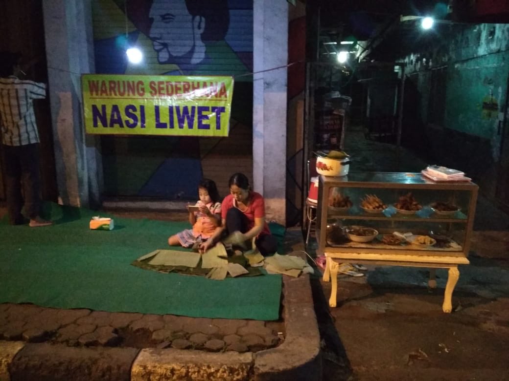 Ferry_AlJawi's tweet image. Tayang Perdana Sego Liwet Khas Warung Sederhana Pandaan...Monggo Mampir Jl.Ahmad Yani No.42 Pandaan Pasuruan

#segoliwet
#warungsederhana