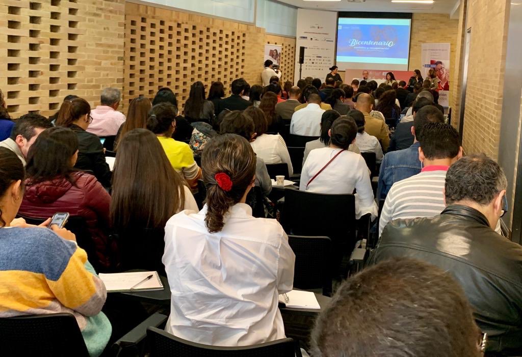 adrymaxcyclak's tweet photo. Un honor compartir con el Maestro Jorge O. Melo, las nutricionistas Ana M. Cepeda, y Sara Eloísa del Castillo, y la artista María Buenaventura desde la @FILBogota amplias argumentaciones sobre la relevancia de vincular al PAE alimentación ancestral. @CarlitosReveron @jgrandas12 https://t.co/Idkje5vkZR