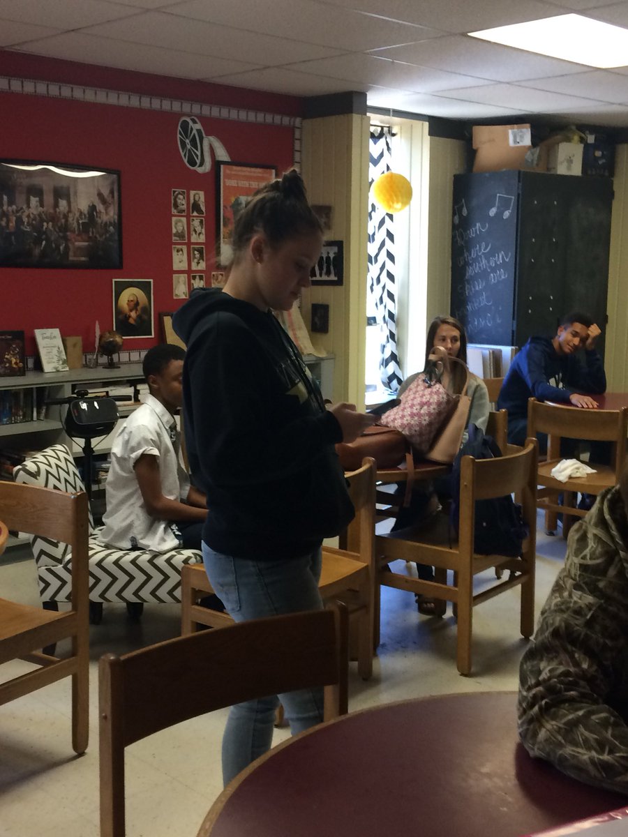 dhoward1121's tweet photo. AP US history 10th grade hosted a mock impeachment trial for Andrew Jackson! The senate’s verdict? Guilty! #howardhistory #shelbyoneday @VMHS_Jackets https://t.co/kSb01iqPlz