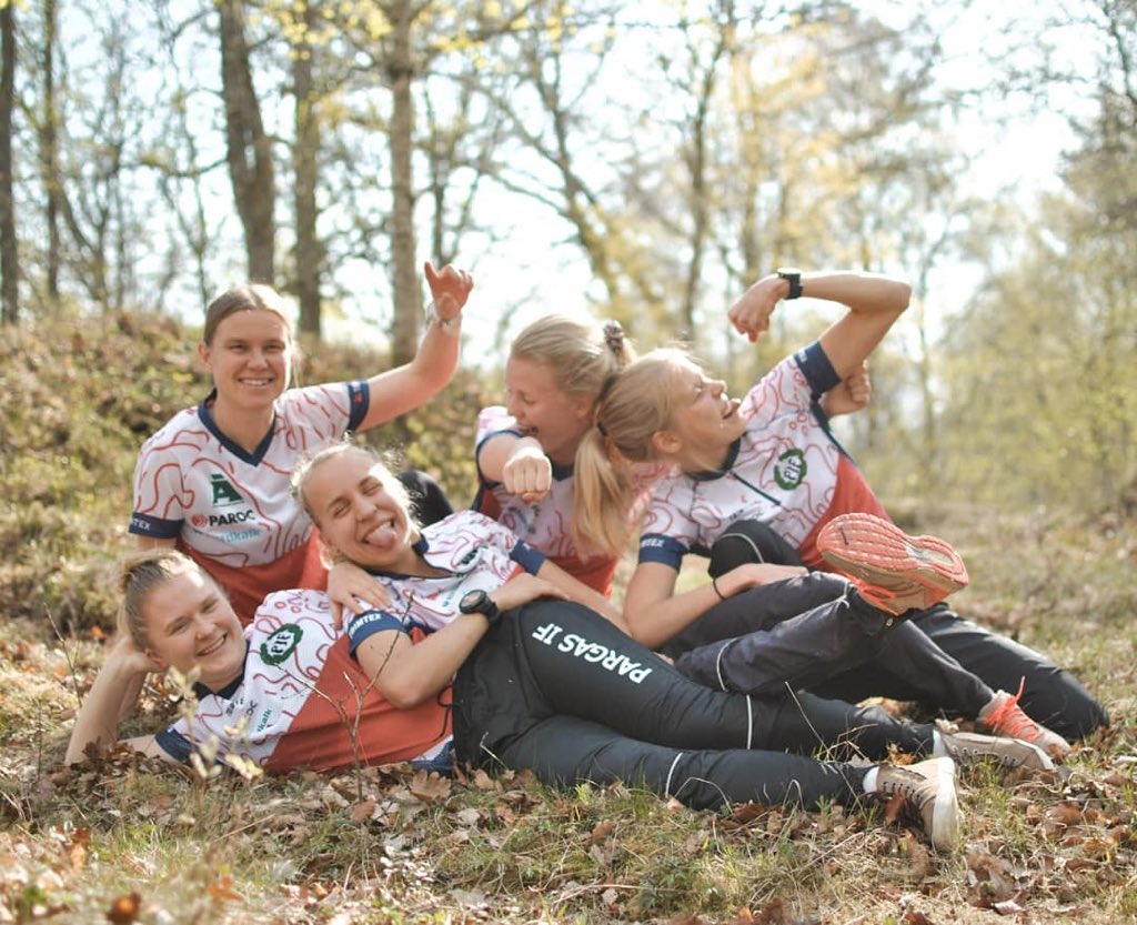 <a href="/PIF_OL/">PIF-Orientering</a> lag #1 i Tvåmila <a href="/Tiomilakavlen/">10MILA</a>
Sträcka 1: Yggis 
Sträcka 2: Ida-Marie 
Sträcka 3: Alexandra <a href="/EnlundAlexandra/">Alexandra Enlund</a> 
Sträcka 4: Katja <a href="/KatjavonS/">Katja von Schoultz</a> 
Sträcka 5: Amy <a href="/Amynyma/">Amy Nymalm</a> 
#pifupp #pummisuoja  #10mila2019 #orientering #suunnistus #20yearsago
#piftothetop