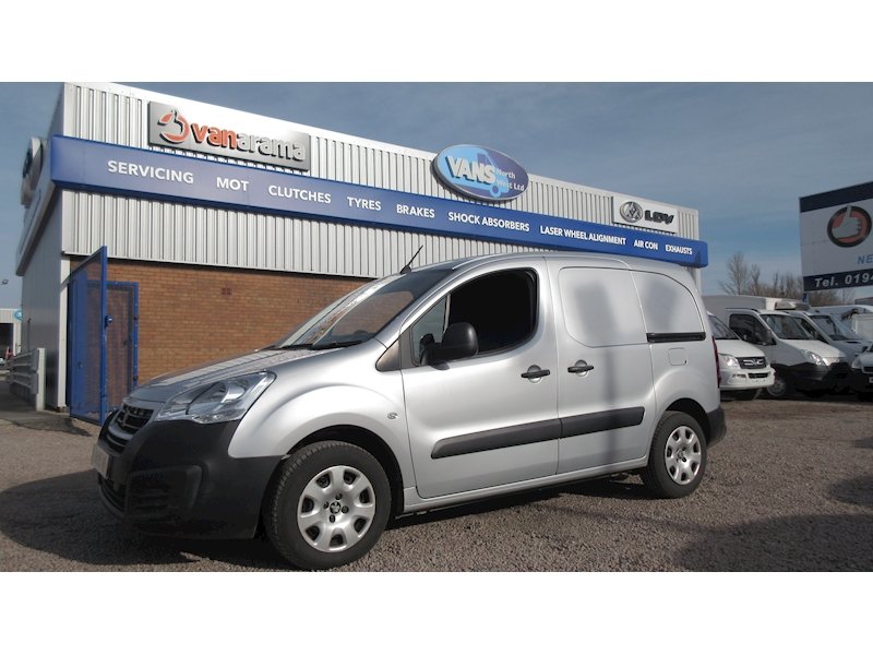 Check out this Peugeot Partner, for only 5,995.00 + VAT, call 01942270114 for more info #vansnorthwest