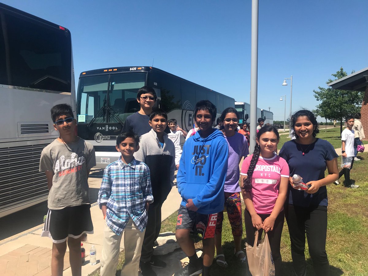 thePost678's tweet photo. Our happy team ⁦@HuntMiddle⁩ #tmsca #mathsci ⁦@MissssHuang⁩ https://t.co/c3qDixjNYT
