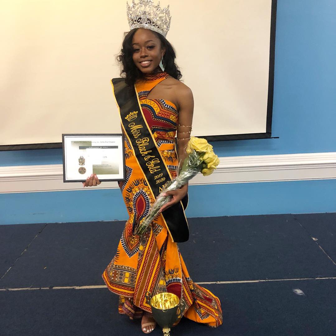 KTH_Beauty's tweet photo. It is an HONOR to announce I am Miss Black and Gold 2019-2020 👑🖤💫 #SSU #SSU21 https://t.co/gG0Cv22t2N