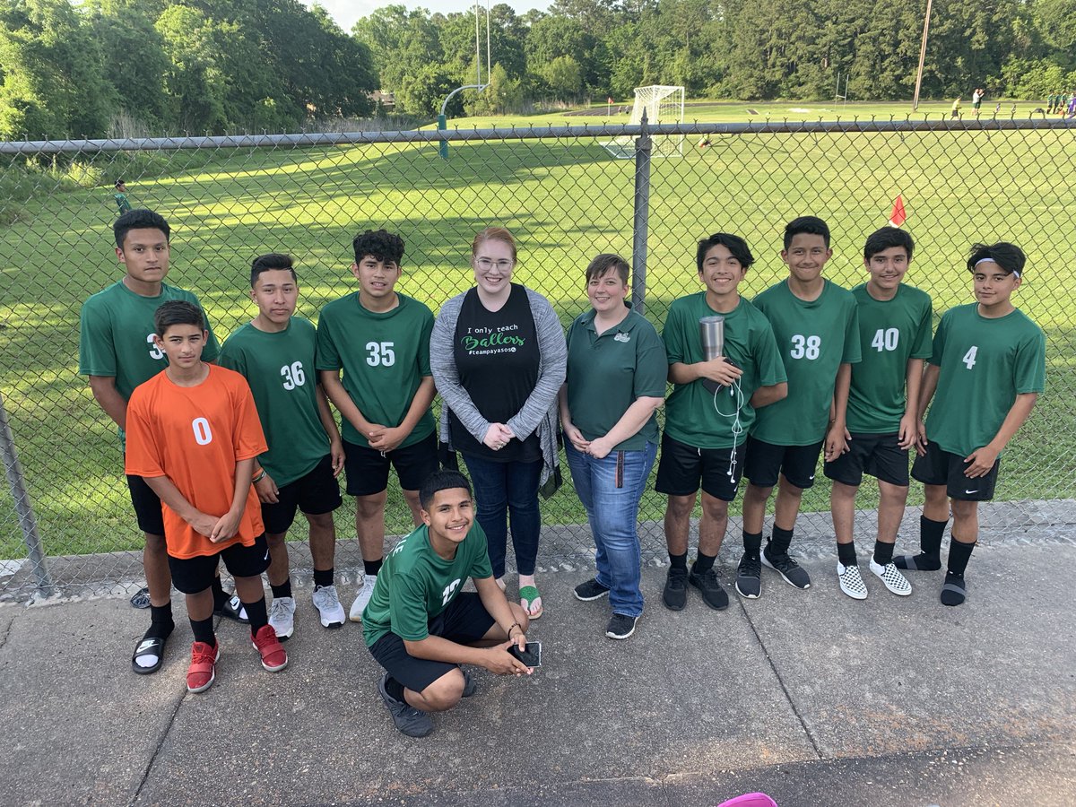 HornetBuzzMPMS's tweet photo. Congratulations to the 8th Grade Hornet Soccer team on their win over the Montgomery Bears. Many teachers attended the game last night to support our Hornets. Thank you Mrs. Rudolph for sharing.
#BuildingChampions #MPMS2019 #SoccerMPMS https://t.co/idA0Mfo2Wa