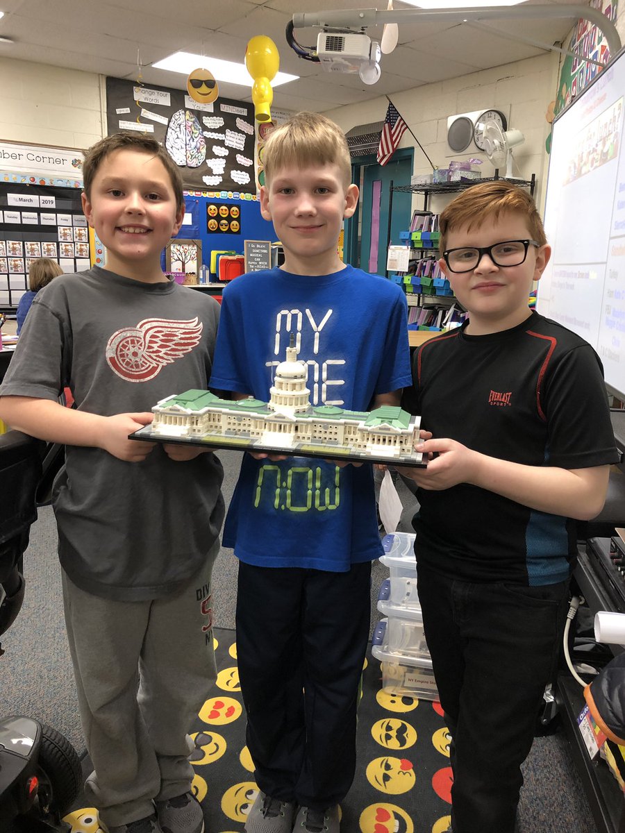 vmyers50's tweet photo. Mr Ron Roberts, CVS Superintendent, visited our class today! Answer to Favorite Activity in 4th grade so far - Bird cams, LEGOs and interviewing authors/specialists - oh, and technology! #cvslearn #CVSTech #ErieTLIM https://t.co/r1k5SwiUbw