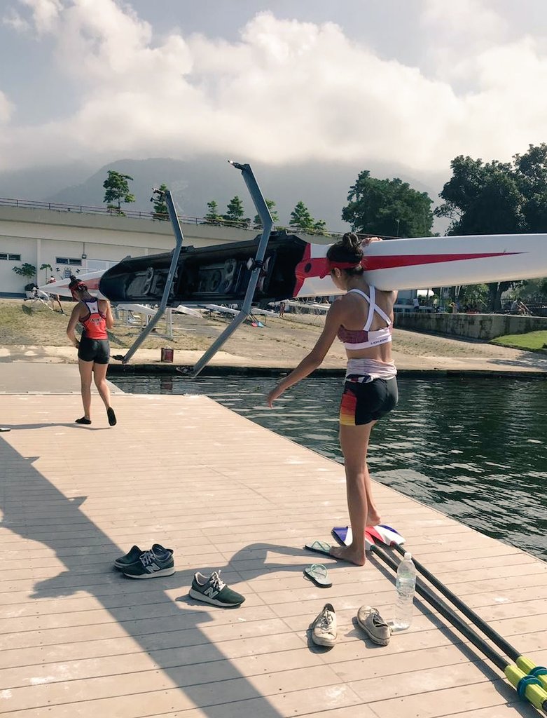 martineznicole_'s tweet photo. Último día de entrenamiento en la maravillosa ciudad de Río de Janeiro 🇧🇷, equipos muy fuertes, así es que, con todo pa iniciar la competencia mañana sábado, Vamos 🇵🇾🙌💪   #sudamericanoremojunior #teamParaguay #eldeportenosune @sndpy @coparaguay @CamiloPerezLM @rodrigomedinapy https://t.co/11J2uh2UZD