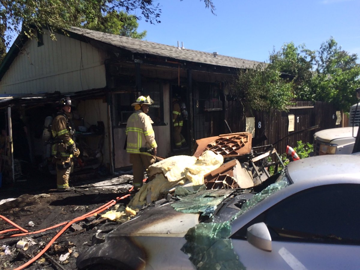 ContraCostaFire's tweet photo. A successful rescue and extinguished fire in Antioch. A quick response from crews and fast action made for minimal fire damage and no injuries at scene #texasIC https://t.co/Tki19OkaJ0