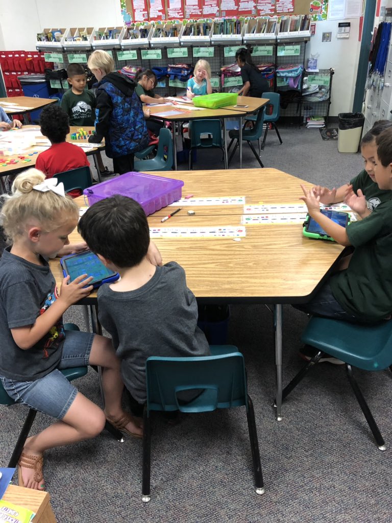 pjbatch1's tweet image. We are so excited! The Samsung Galaxy tablets have arrived and my students gaining new skills and strategies for learning. Thank you so much to @DonorsChoose  @cvcue and Ruth Faerber for making it happen. #VisaliaUSD #fourcreeksvusd #VisaliaEdTech @rosamotamontoya