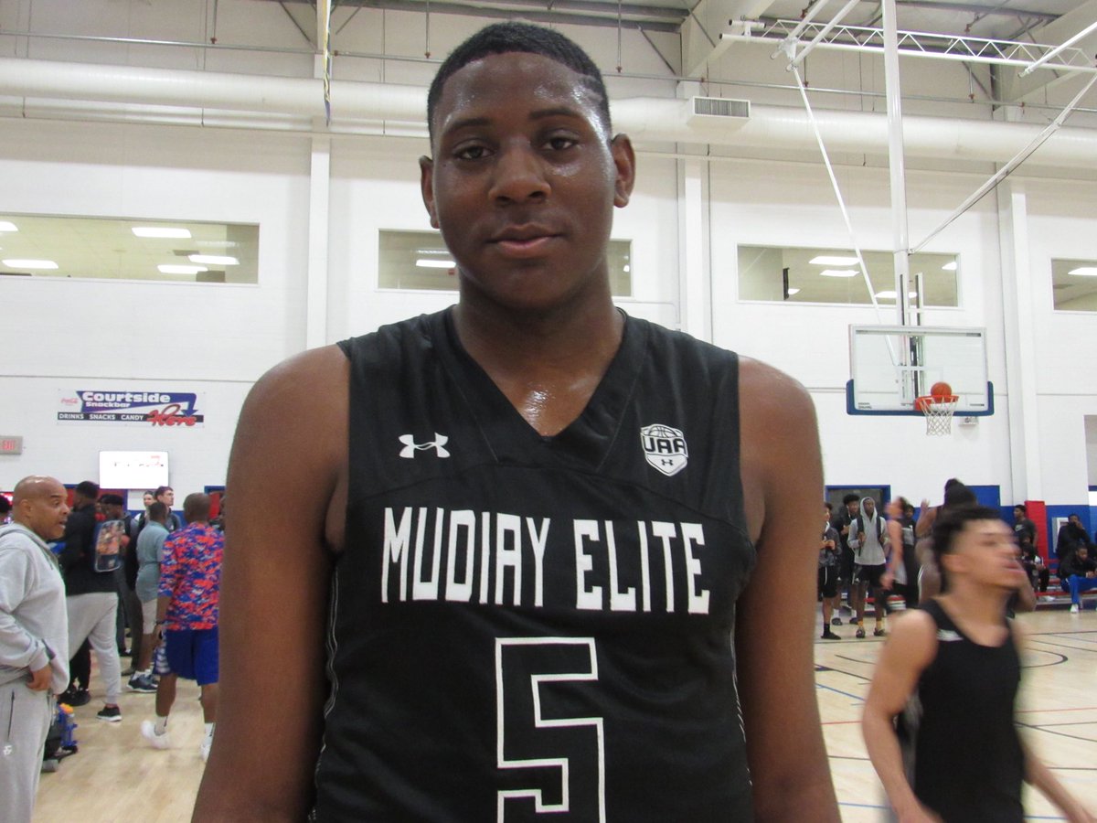 GetBZY_'s tweet image. @big_baby_baller has been dominant so far for @MudiayElite he should do numbers this weekend in Kansas City. @UAassociation #GETBZY 🌊🌊🌊 #NewWave