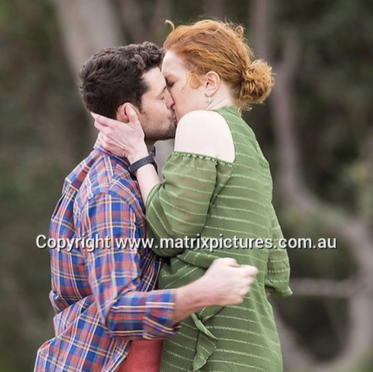 homeandawaytv2's tweet photo. #HomeandAway 💘
RETWEET for Ziggy &amp; Dean
LIKE for Brody &amp; Simone https://t.co/mqaDeOwCxy