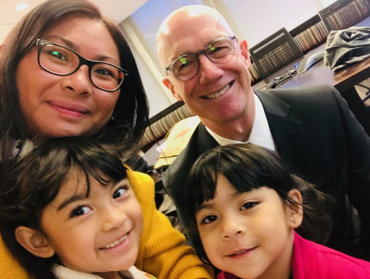wspusa's tweet image. Charley (6) &amp;amp; Madison (3) visit their mom for #tyktwd &amp;amp; take #selfie w/ #WSPUSA #CEO Greg Kelly. Highlights: building a flashlight &amp;amp; enjoying foosball. We hope all the kids enjoyed seeing where their parents work! #kids #kidlife #stem #startthemyoung #youngengineers #ourfuture