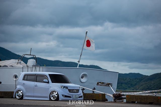 RollHard tweet media