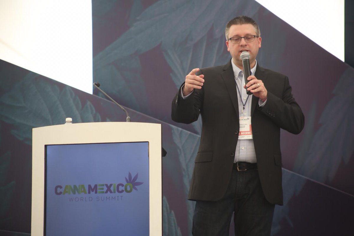 Sebastián Cotte comparte en #CannaMexico como seleccionar un producto de #cannabis limpio y seguro.