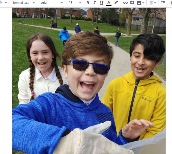EWFosterSchool's tweet photo. Cleaning up for Earth Day. E. W. Foster is taking care of their own backyard ;-) https://t.co/AncmYtdkww