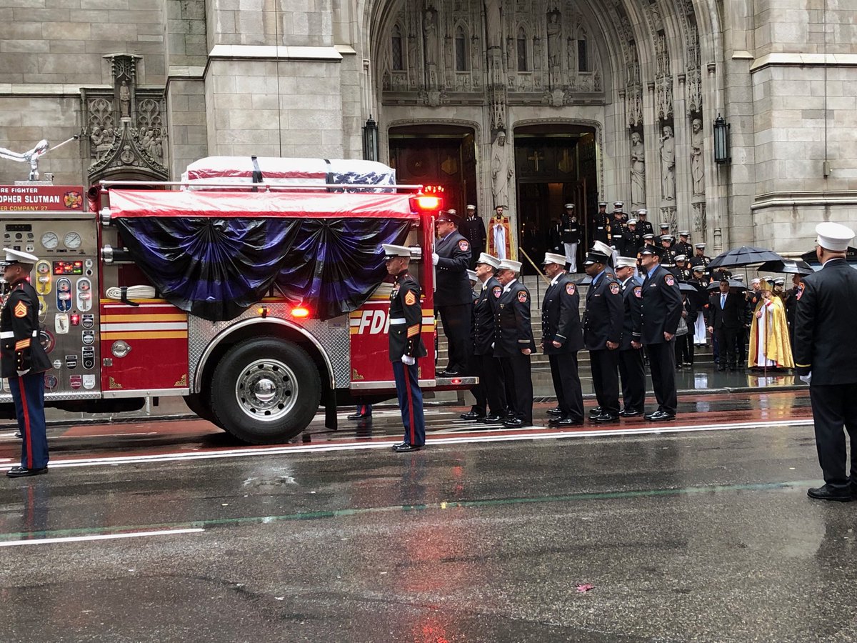 An emotional farewell to Marine Staff Sargent and NYC Firefighter Christopher Slutman.  ⁦<a href="/NBCNewYork/">NBC New York</a> @News4NY
⁩ story at 4 &amp; 6
