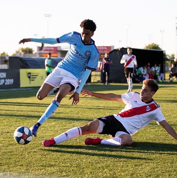 Met_Oval's tweet photo. #MetOval’s TJ Abdul Fatah has been named to the Top Drawer Soccer #GACup Champions Division Honorable Mention Best 11! 

#YouthCenterOfExcellence 

Article available with Top Drawer Soccer subscription. 
https://t.co/eqLQHUuPKS https://t.co/xrnSmdbBAa