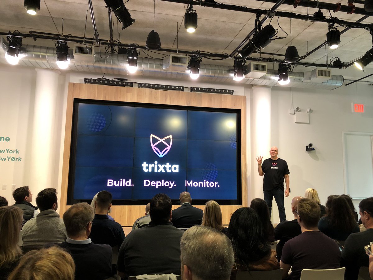 AndreaCarlon88's tweet photo. #Blockchain Demo Day NYC @techstars @alchemist_group checking out @anyledgerio @TrixtaTeam @paperstreetvc #SmartContracts #crowdfunding #IoT https://t.co/kK98lofKE6