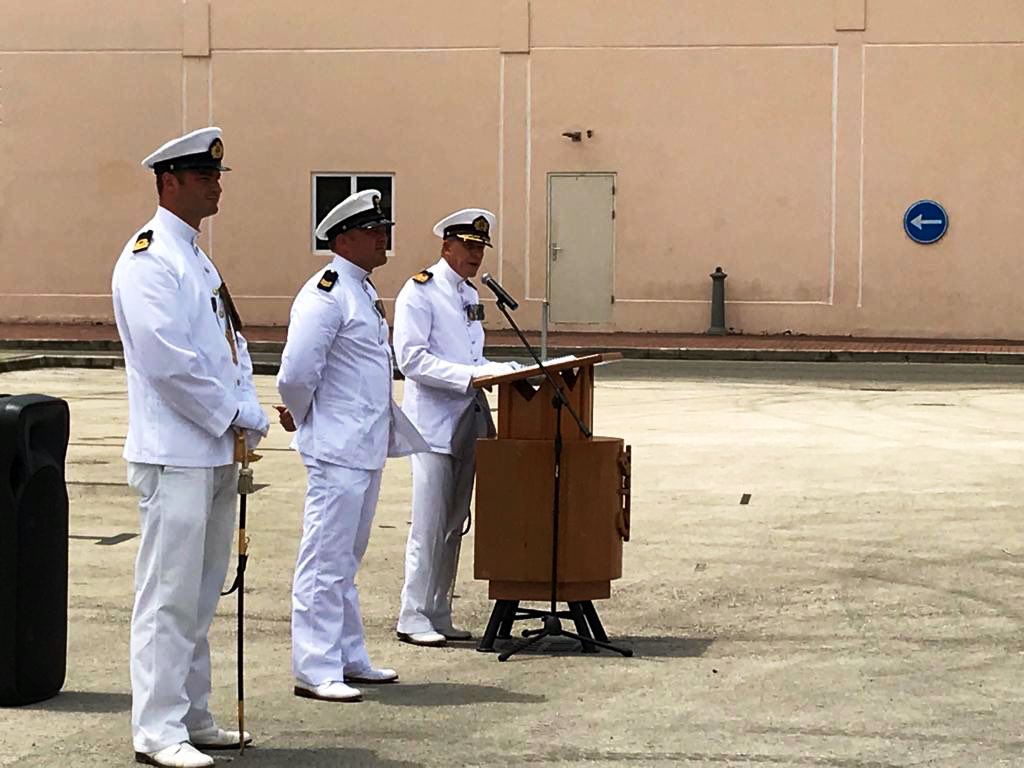 Vandaag in aanwezigheid van de Gouverneur van Curaçao, tijdens de “Grote Parade”, stilgestaan bij de verjaardag van onze Koning en bij de unieke band tussen de landen in ons Koninkrijk. #samensterk <a href="/Defensie/">Ministerie van Defensie</a> <a href="/kon_marine/">Koninklijke Marine</a> <a href="/11Luchtmobiel/">11 Luchtmobiele Brigade</a> <a href="/KustwachtC/">Kustwacht Curacao</a>