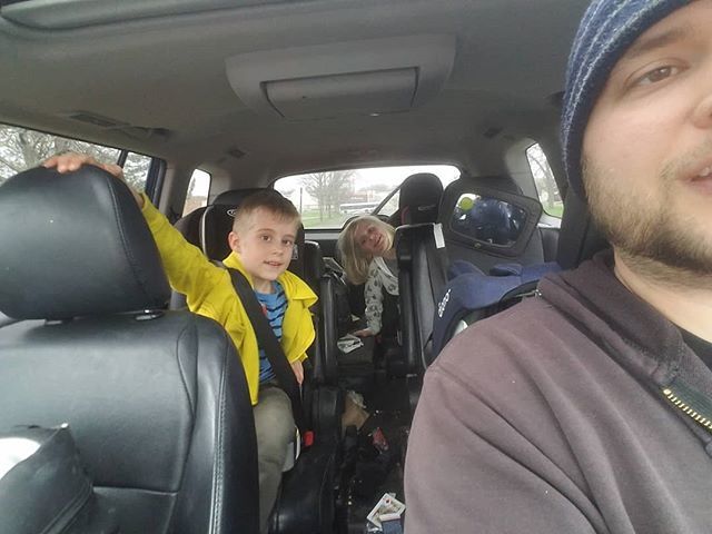 We've got some good news and some bad news. First the good news... these guys looked great at their well visit!  Now the bad news... or doctors appointment took a bit longer than expected, and we'll better opening a few minutes after 5 today.  We'll be there asap!  #familyow…