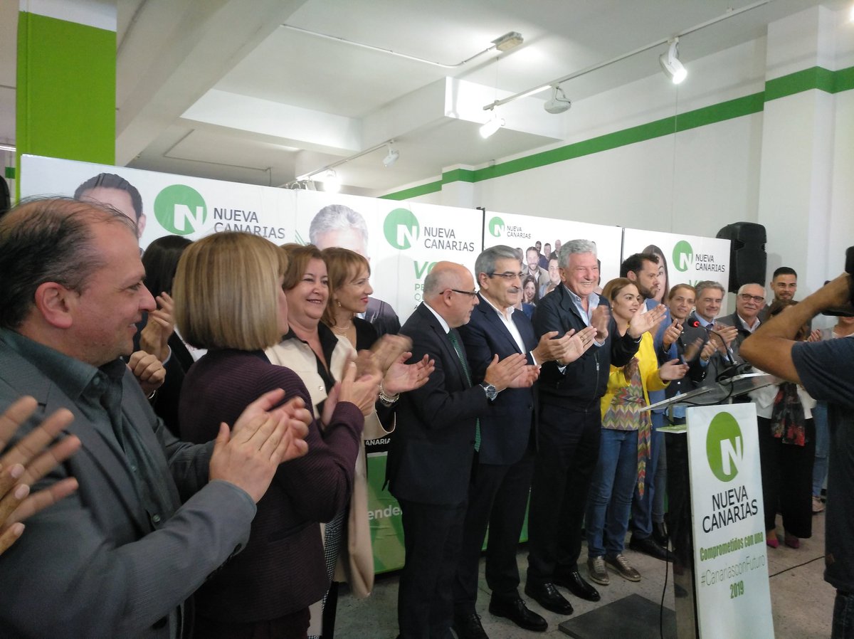 NuevaCanariasBC's tweet photo. #Canarias #28A | @mj_lopezsantana: "Hay que votar para que esta tierra siga contando. Muchas gracias a los compañeros de todas las asambleas que han trabajado en esta campaña". #VOTANuevaCanarias 👏👏👏 https://t.co/zQePyHJ7MR
