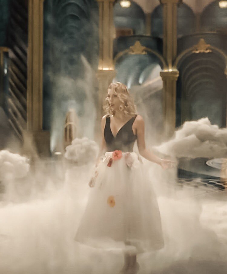 FIDM's tweet image. Girl, there ain’t no I in “team” but you know there is a @taylorswift13 &amp;amp; @M_Lhuillier! The #FIDMGrad designed this stunning dress in the new #ME! music video! Go watch it now: bit.ly/2IWOTpB