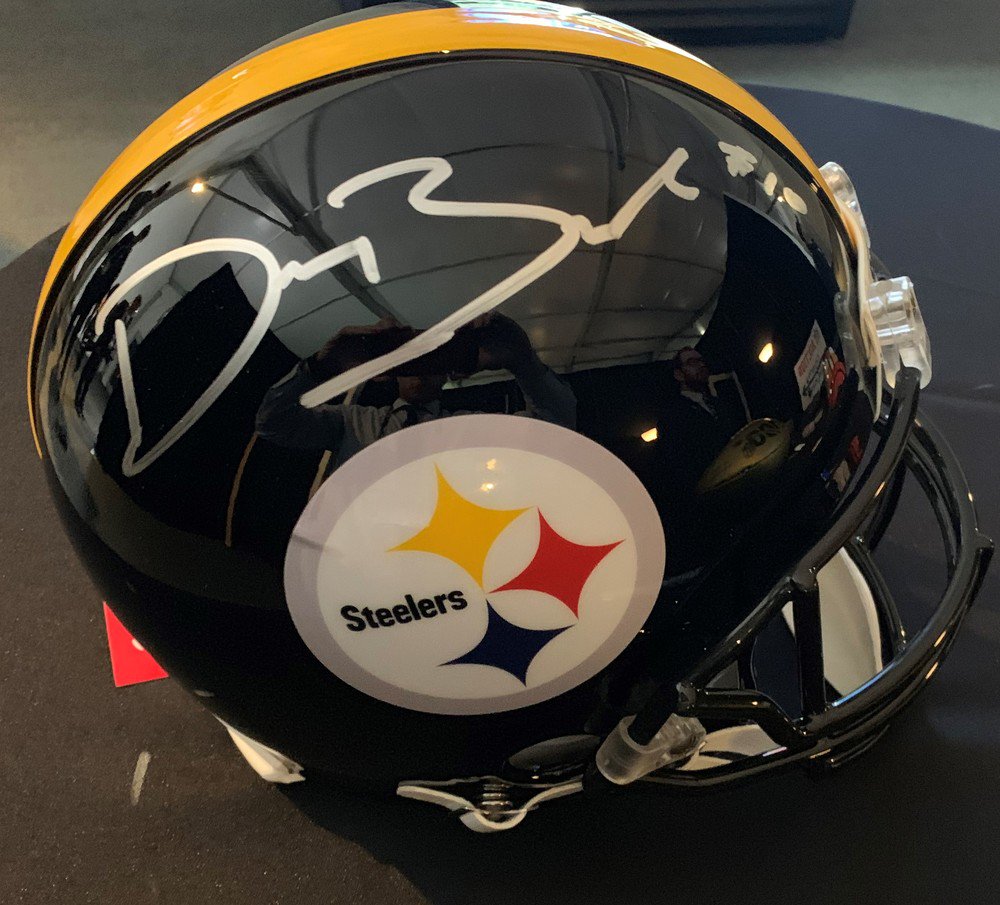 nflauction's tweet photo. .@steelers first round pick Devin Bush signed this helmet moments after being drafted! All proceeds will be donated to his high school football program. Bid now: https://t.co/P6WY6EptJw #NFLDraft #NFL100 https://t.co/2sGbAMIsEZ