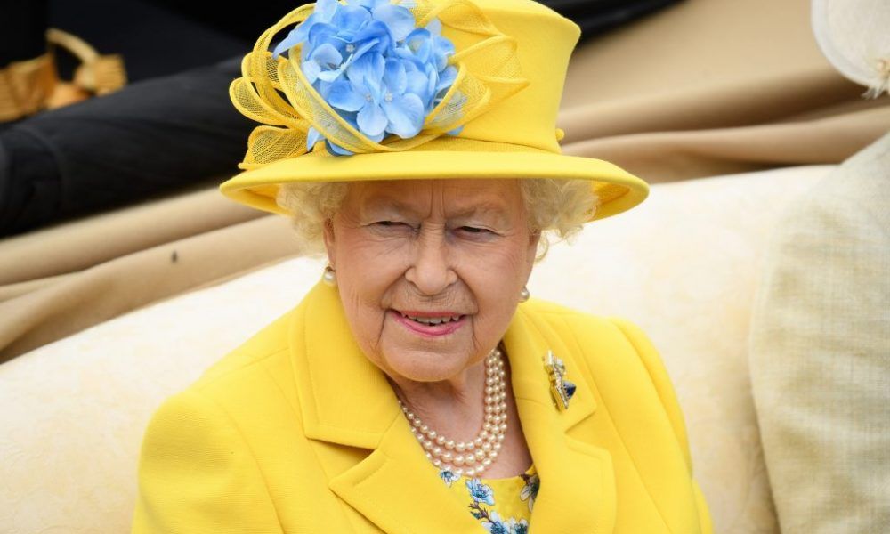PsychicMonday's tweet photo. What Do You Think Being the Most Powerful Person in the World is Like?🤔😍
Smash the #Like Button if You're of #Queen Elizabeth💖
https://t.co/QBcSFmQ22i
#Retweet #Comment #RoyalFamily #Hollywood #Stars https://t.co/QeLQ7E5Moc