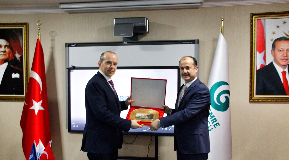 TABIP_TR's tweet photo. .@tcbestepe himayelerinde @yeeorgtr tarafından yürütülen @TABIP_TR kapsamında @AviationPoland Ankara’da üst düzey bir ziyaret gerçekleştirerek Enstitümüz ile bir iş birliği protokolü imzaladı. @serefatess #BilimDiplomasisi https://t.co/KgQqhHigRu