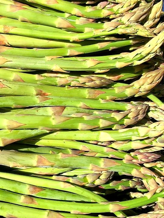 greatlocalgrub's tweet image. Gorgeous local asparagus