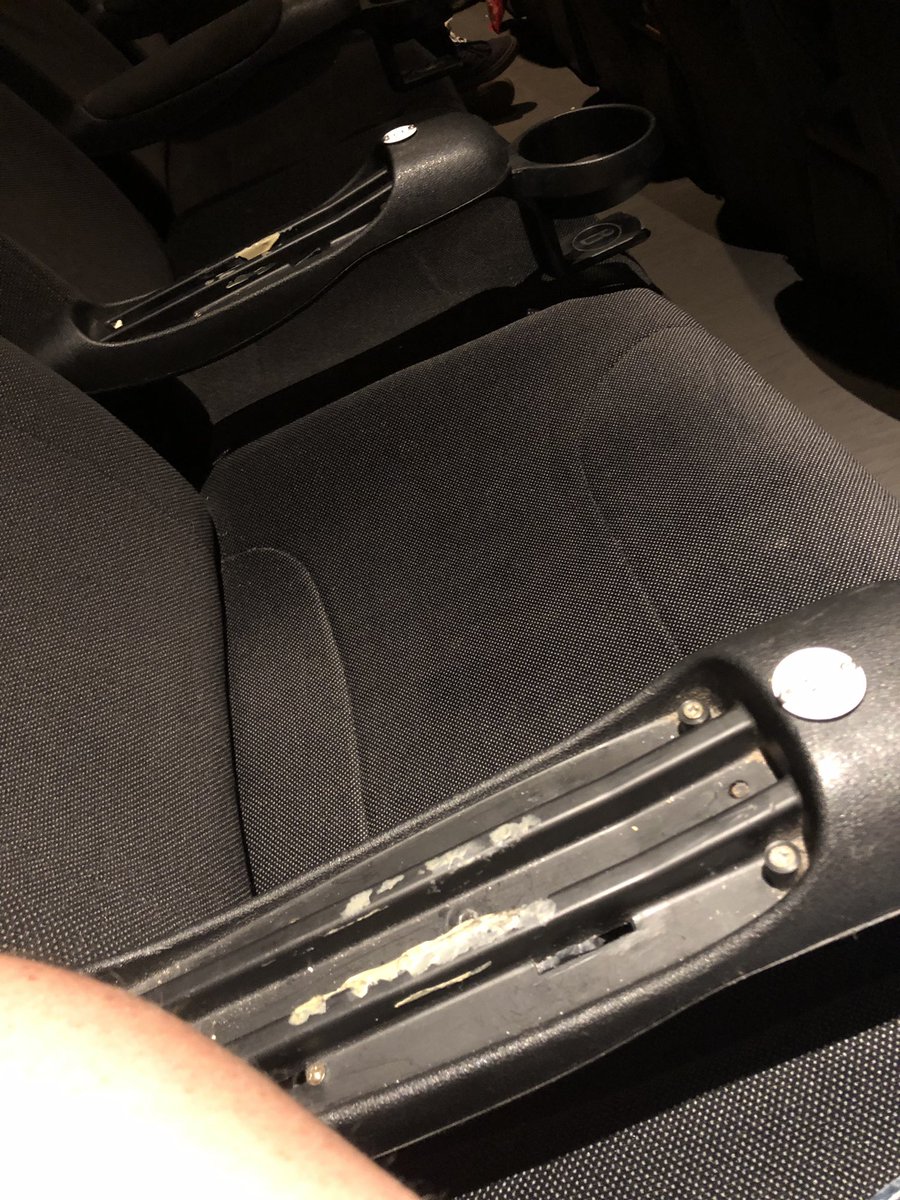 Neil_Young83's tweet photo. Thanks @vuecinemas another rubbish seat to watch #AvengersEndgame  why am I paying these prices to be treated like this?! https://t.co/JnddDJCEAL