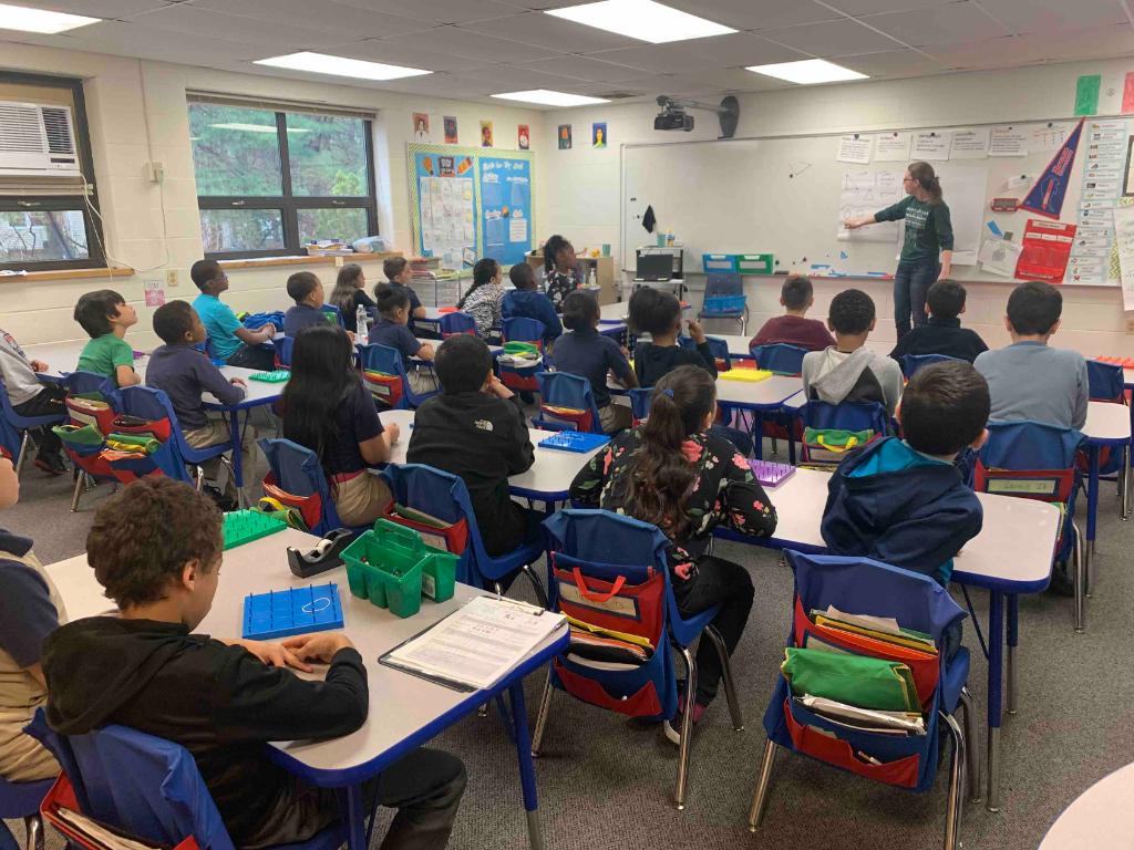 mass4charters's tweet photo. Thank you for hosting us, @SpringfieldPrep! We ❤️ seeing how excited your scholars are to learn and how wonderful your school community is! ✨ #SpringfieldPrepFamily #EdThatAddsUp https://t.co/3qfWgw6Ezs