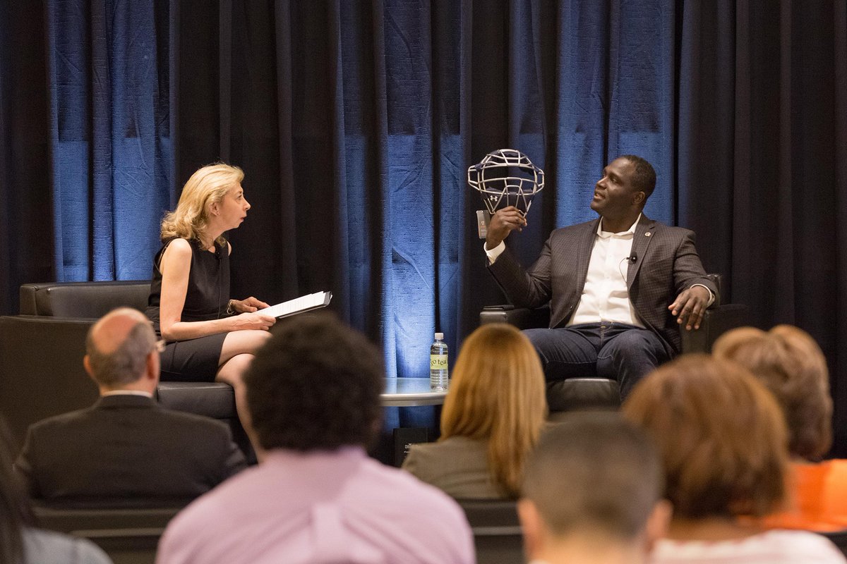uspto's tweet photo. Former professional football player @shawnsprings joined #USPTO Deputy Director Laura Peter at our HQ to celebrate #WorldIPDay. He's an #entrepreneur and #inventor, and talked on patented tech Crash Cloud™, which is used in helmets to prevent traumatic head injuries. https://t.co/Z9ZJwQpTvt
