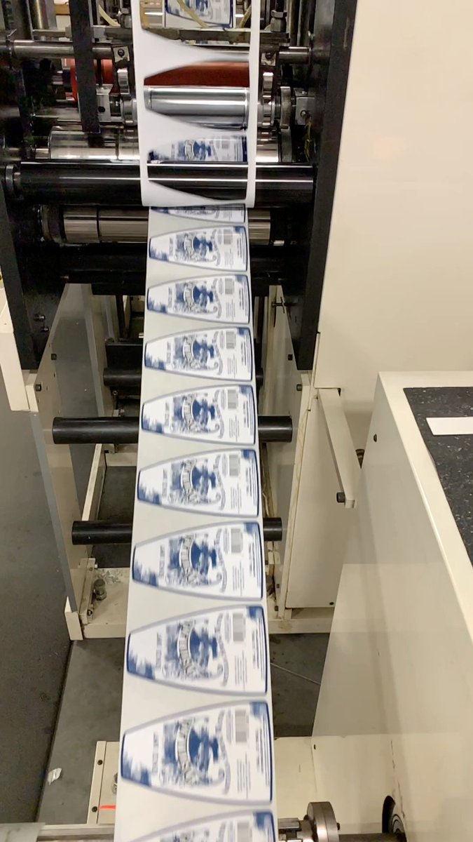 LabelAidInc's tweet photo. #FlexoFriday
It's Flexo Friday, today we are printing @distillata distilled water! It's almost summer time, time to stock up on water. Thank you for sticking with us!
#FlexoGraphicPrinting #LabelAidInc #Hydrate #DistillataWater #Water https://t.co/OmnssngmB0